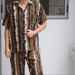 Espresso pijamas de los hombres/pijamas de vaquero/pijamas de rayón/rayón camisones/pijamas coreanos/pijamas de línea/pijamas coreanas/pijamas coreanos/camisón de los hombres/pijamas de vaquero