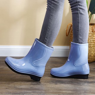 Botas de lluvia de las mujeres de tubo corto de moda botas de lluvia, botas de lluvia antideslizantes, zapatos de agua para adultos, botas de lluvia de agua exterior, zapatos impermeables, zapatos de goma cálidos y de algodón (8)