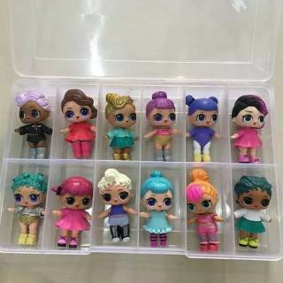 12 muñecas LOL muñecas hilo de coser Diecast accesorios caja (2)