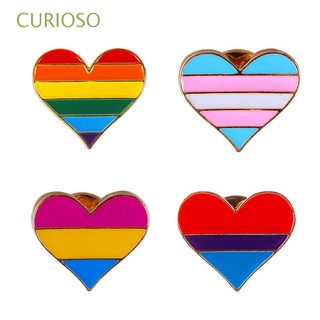 CURIOSO 2PCS Cartoon Denim broches En forma de corazon Collar pin Broche Esmalte pins Solapa Rainbow Ropa Accesorios de la joyeria Placa de gay