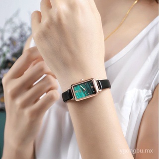 estrella y internet celebridad coreana moda pequeño reloj verde reloj de las mujeres estilo de las mujeres luz de lujo reloj de las mujeres retro pequeño placa cuadrada moda reloj (4)