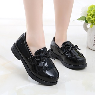 La niña primer par de zapatos de princesa de las niñas zapatos de cuero otoño nuevo de los niños zapatos de rendimiento de estilo coreano negro princesa zapatos bombas mediano y grande de los niños de guisantes zapatos de fondo suave