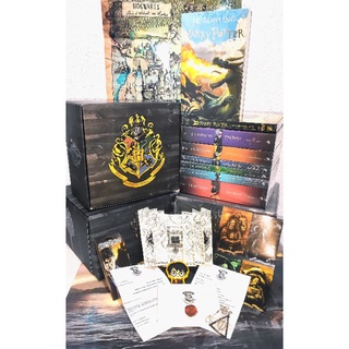 Colección Harry Potter de 8 Libros En Caja + Artículos de colección