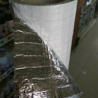 Aislamiento de techo/repelente al calor de papel de aluminio tejido metalizado (precio por rollo 50 metros)