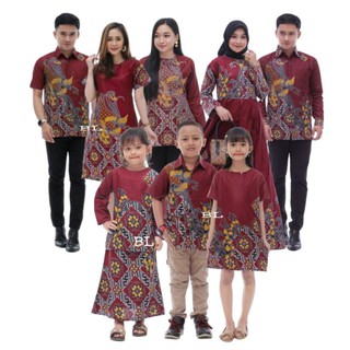 Pareja Batik camisa familia motivo nogal rojo