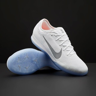 Último FUTSAL zapatos proveedor importación Nike Mercurial Vapor XII PRO blanco metálico fresco gris