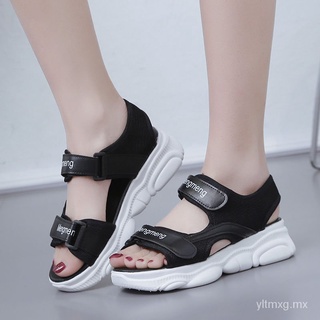 Sandalias de estilo2020Verano nuevo estilo versátil plataforma deportiva estudiantes sandalias de Playa Mujeres estilo coreano zapatos planos (4)