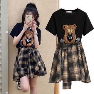 [listo stock] traje de mujer moda de verano oso coreano camiseta + falda de volantes a cuadros conjunto de dos piezas