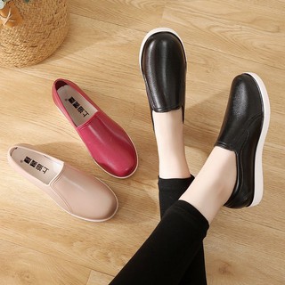 Ventas calientes zapatos de agua de las mujeres de tubo corto antideslizante nueva coreana de la moda botas de lluvia de trabajo zapatos de goma de cocina impermeable poco profunda boca de corte bajo botas de lluvia de las mujeres (1)