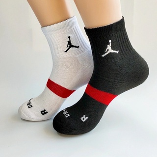 En stock entrega rápida calcetines Jordan, calcetines deportivos de suela gruesa, calcetines de moda de tubo medio para hombre y mujer, calcetines casuales gruesos de algodón puro transpirables y cómodos,