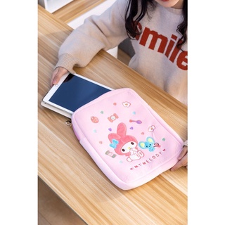 Lindo iPad Tablet Bolsa De Dibujos Animados Sanrio Kuromi Hello Kitty My Melody Felpa De Estilo Japonés Para Niña Niño (7)