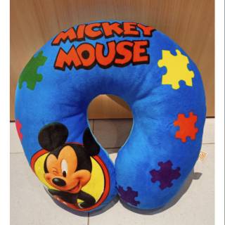 Almohada de cuello mickey mouse