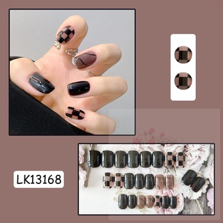Fake Nail Patch Short Round Head Nails Cute Checkerboard Nail Art Finished Nail Piece 24PCS Glue Type Best Gifts (1)