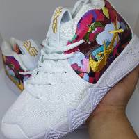 Nike Kyrie Irving 4 blanco flor Nike zapatos de baloncesto para hombre