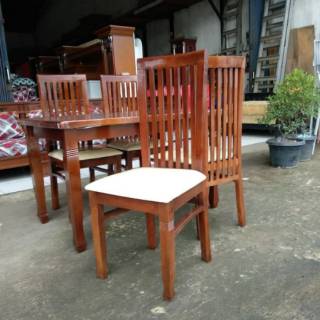 Mesa de comedor minimalista de madera 4 sillas