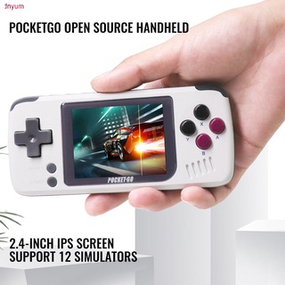 * V2 PocketGo Consola De Juegos Portátil De 2.4 Pulgadas Pantalla Retro Reproductor Con Tarjeta TF 32G NES/GB/GBC/SNES/SMD PS1 Consolas Caja hdnyum