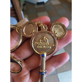 Shanghai Disney compras nacionales Disney castillo tipo de llave llavero llavero regalo de recuerdo (3)
