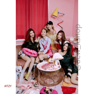 Póster ITZY - CRAZY IN LOVE>