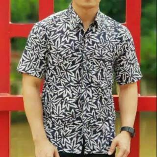 Camisa moderna de manga corta iglesia batik para hombre