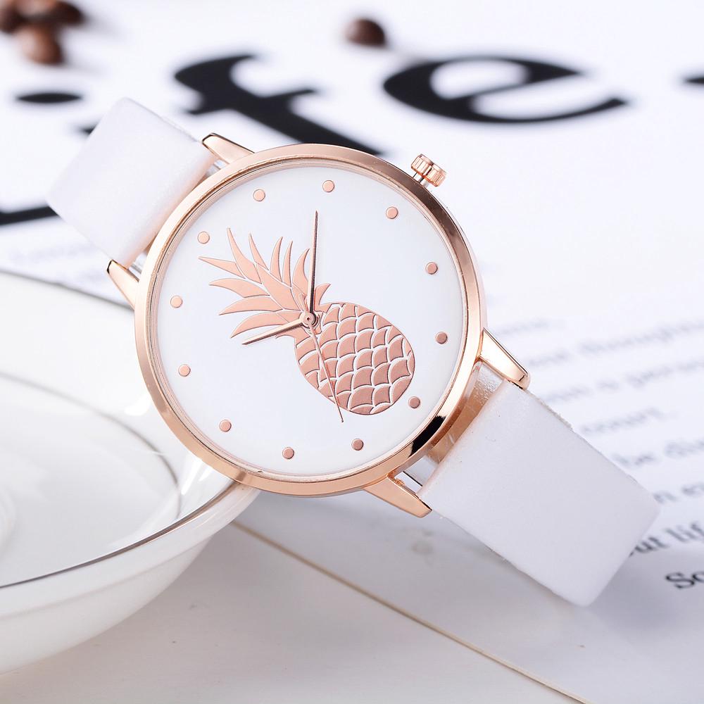 reloj de cuarzo analógico tallado de pineapaple color puro con correa de cuero