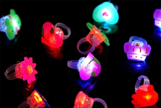 [Ncastfree] 10 pzs anillos De Dedo De Luz Led brillante Para fiesta De niños (6)