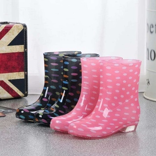 Nuevo cuatro estaciones de tubo medio-alto de las mujeres de vellón-forrado zapatos de lluvia botas de goma de las mujeres adultos zapatos de goma impermeable antideslizante corto Botas de lluvia