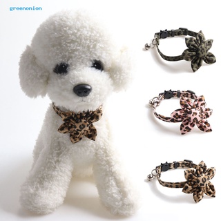 collar para mascotas, diseño de leopardo, diseño de campana, agradable a la piel, collar de gato mediano para senderismo