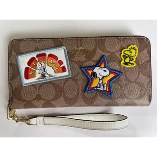 Coach C4598 mujeres carteras juventud estilo largo Snoopy insignia titular de la tarjeta cremallera monedero con correa de mano