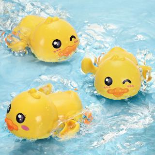 juguetes de baño de bebé, los niños juegan en el agua, pequeños patos amarillos pueden nadar, pequeños patos, niños y niñas tomar un baño