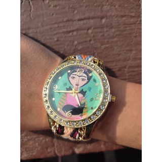 reloj con diseño de Frida Kahlo