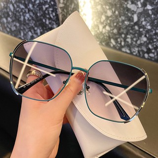 2021 nuevas gafas de sol rojas de moda para hombre, gafas de sol cuadradas ovaladas de estilo coreano, gafas anti-UV con personalidad para mujer