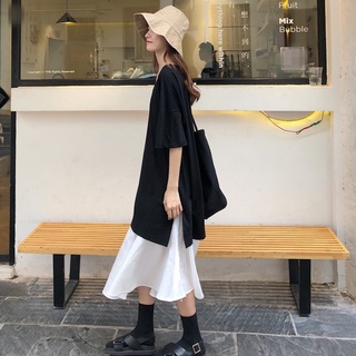 Spring 2021 new French V-neck black short-sleeved dress female design sense niche loose mid-length skirt