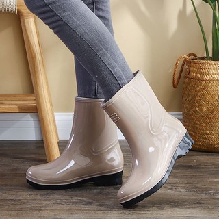 Botas de lluvia de las mujeres de tubo corto de moda botas de lluvia, botas de lluvia antideslizantes, zapatos de agua para adultos, botas de lluvia de agua exterior, zapatos impermeables, zapatos de goma cálidos y de algodón (1)