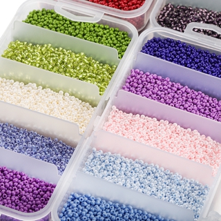 Juego de cuentas de semillas de abalorios de vidrio con dijes coloridos para collar de bricolaje, accesorios de moda de perlas pequeñas, juego de joyas (2 mm, 9000 piezas / juego) (3)