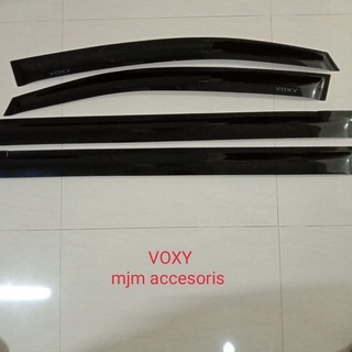 Gutter Air Toyota Voxy Slim 3 M