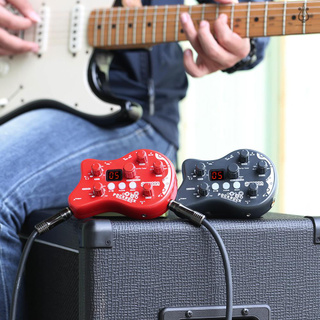 ammoon pockrock guitarra portátil multiefectos procesador pedal de efecto 15 tipos de efecto 40 ritmos de tambor función de afinación con adaptador de alimentación