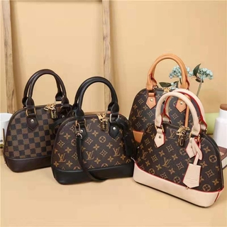 Louis Vuitton LV handbag shoulder bag crossbody bag large capacity high quality high end handbag all match