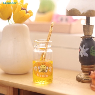 Cómoda sensación de mano Mini miel agua casa de muñecas miel olla de agua con cuchara simulada para Micro paisaje