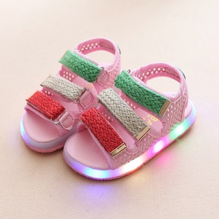 Moda bebé niñas LED zapatos verano transpirable suave Velcro ajustable zapatos kasut