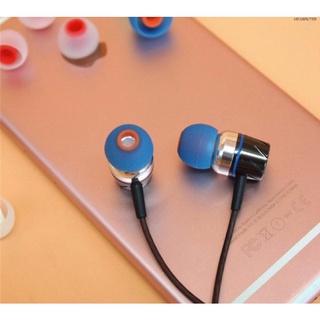 Un par de gomas para audífonos de silicon