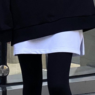 Cortina de pedos dobladillo falso falso, jerárquico suéter fondo artefacto hossover culo blanco borde apilamiento en el vestido blanco
