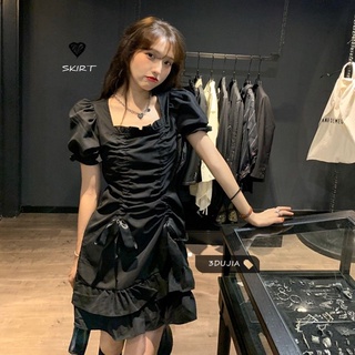 2021Verano nuevo Internet Celebrity Elegance Retro vestido plisado con cordón estilo Hepburn vestido negro diseño sentido