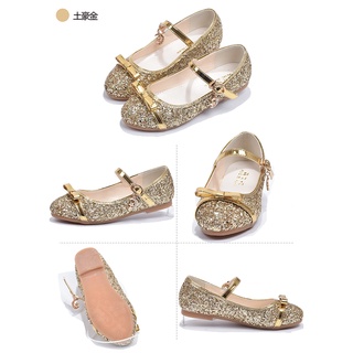 El primer par de zapatos de princesa de las niñas de la niña bombas de moda todo-partido rendimiento zapatos de fondo suave de plata princesa de una sola capa zapatos de bebé niños zapatos de cuero de estilo coreano
