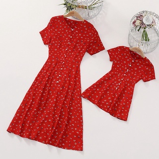 Ropa de la familia madre hija vestido conjunto de ropa mamá niña rojo Floral impresión V-cuello de manga corta familia coincidencia vestido