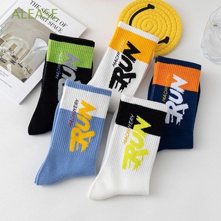 ALEASE Respirable Calcetines con estampado de letras Harajuku Calcetines de pareja Calcetines de tubo medio Raya Casual Deporte Mujer Hip hop Calcetines de hombre/Multicolor (1)