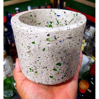 Macetas ecológicas artesanales hechas de cemento y vidrio reciclado, tamaño mediano, incluye orificio de drenado (1)