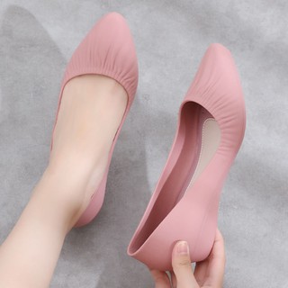🍀🍀🍀ventas calientes🍀🍀🍀sandalias puntiagudas de fondo suave de las mujeres de verano y primavera pendiente con antideslizante impermeable coreano casual moda todo-partido de las mujeres poco profundas botas de lluvia (1)