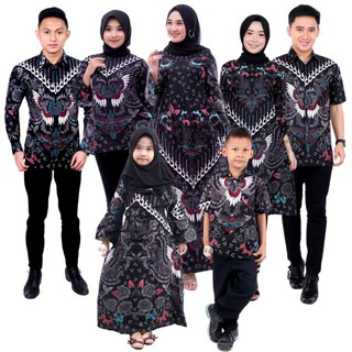 Pareja familia Batik camisa blanca mariposa motivo