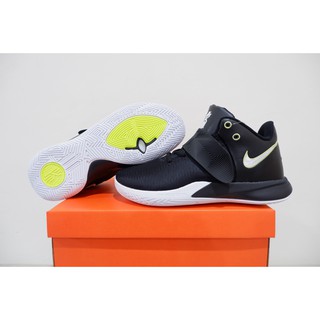Nike KYRIE FLYTRAP 3 LOW CORE negro BASKET zapatos