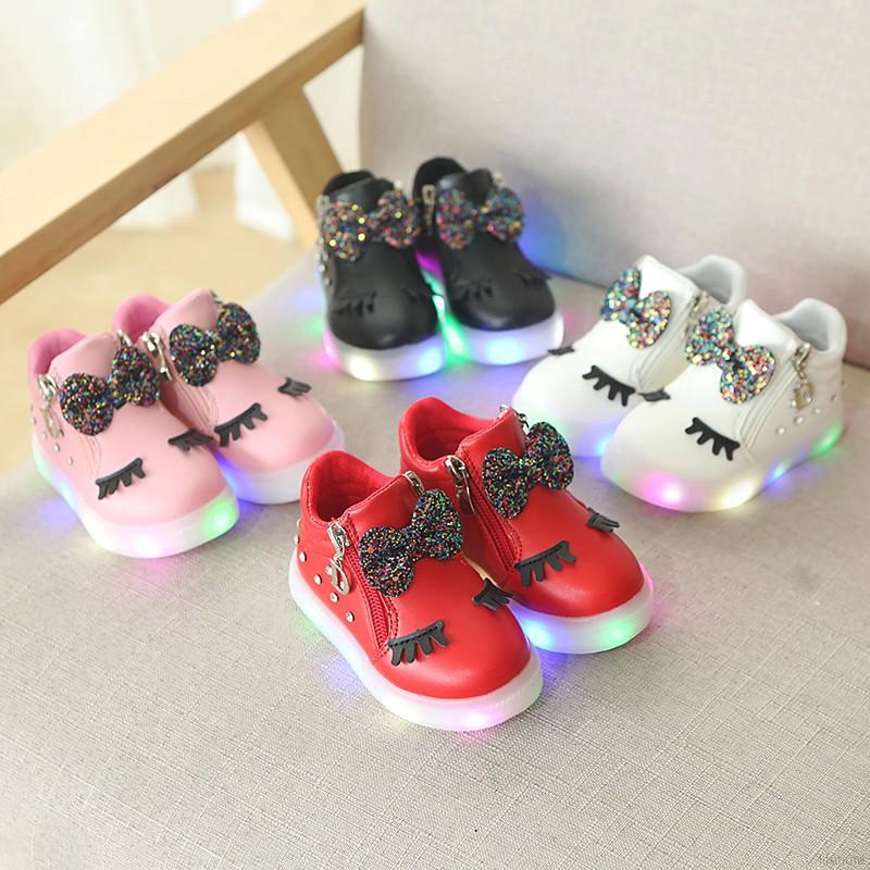 Autumn Children Girls LED Lights Shoes Fashion Soft Casual Walking Shoes kasut (1)